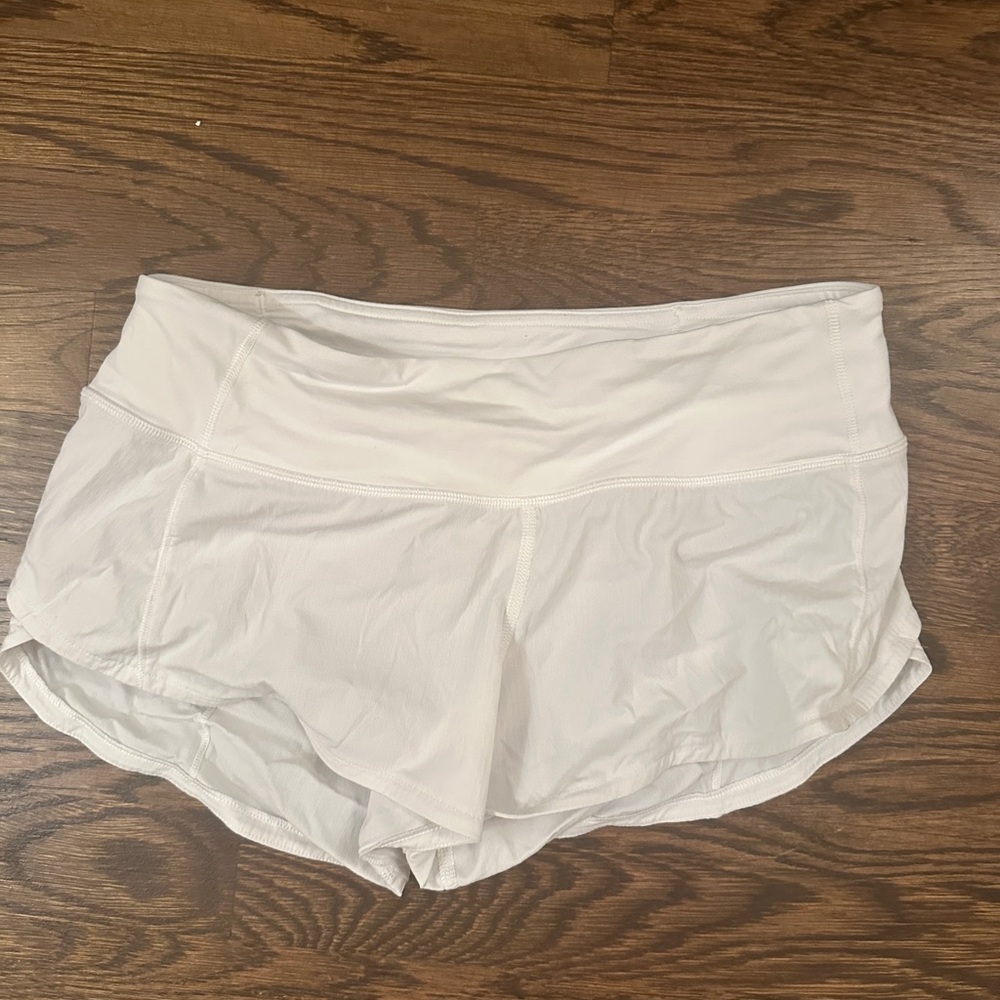 Lululemon Women Speed Up Shorts 2.5” - White - Size 2